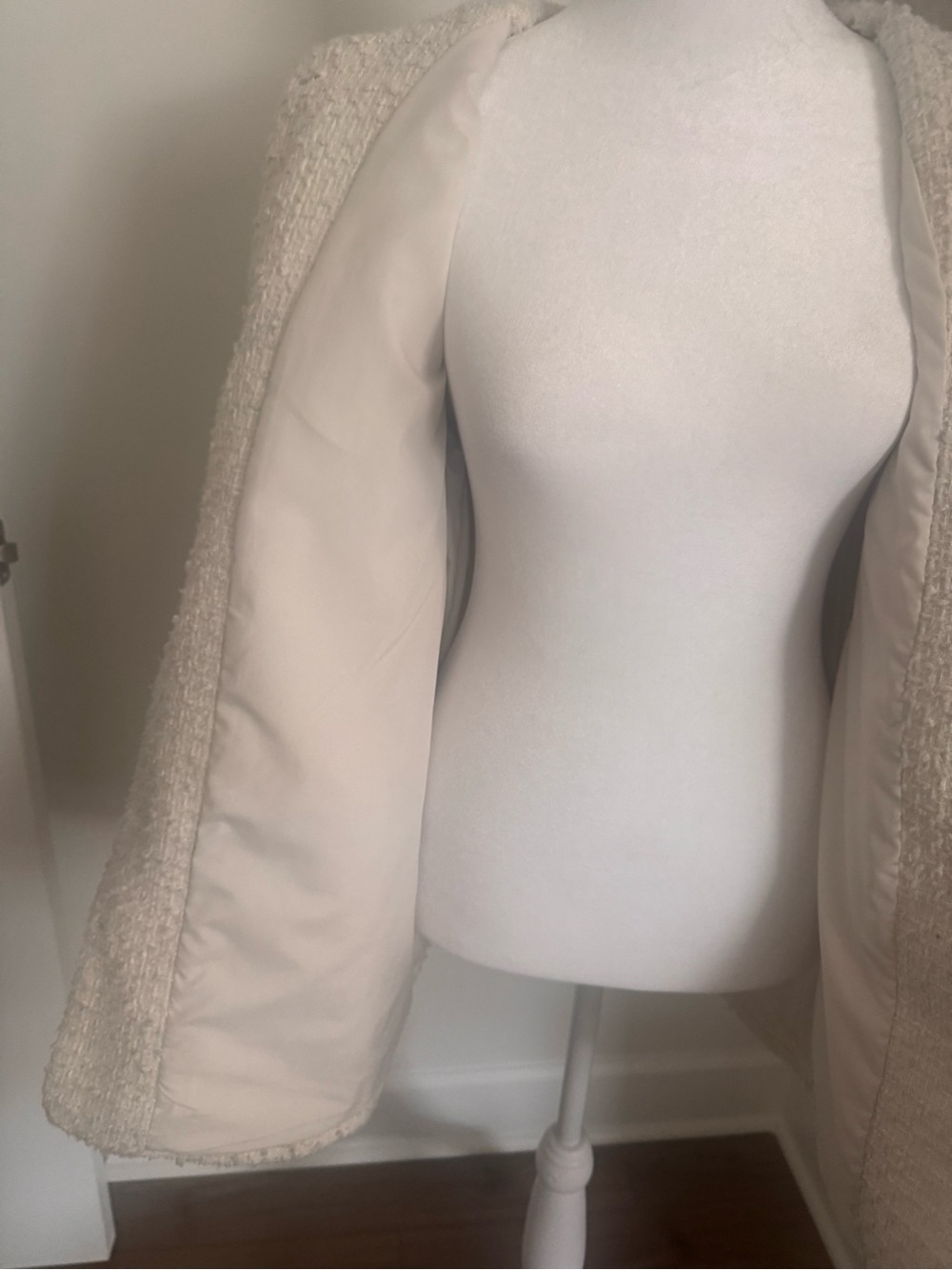 Women's Cream Bouclé Blazer/Jacket - Elegant Button Front Coat - Picture 5 of 5